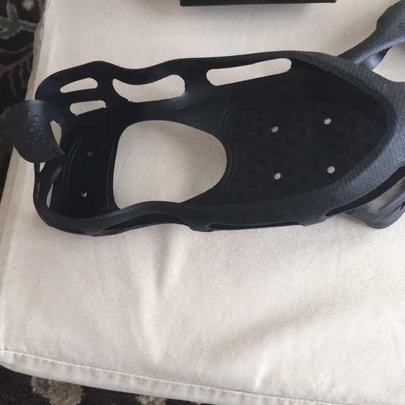 It’s slippery out there!  Try these XL Slip Grips -soft rubber grips for boots. - Picture 5 of 8